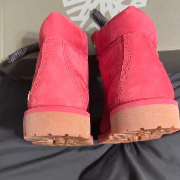 Timberland Premium 6 in Waterproof Boot Dark Red Nubuck BRAND NEW Kids - Picture 5 of 10